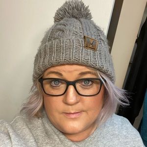 Meet your Posher, Hope